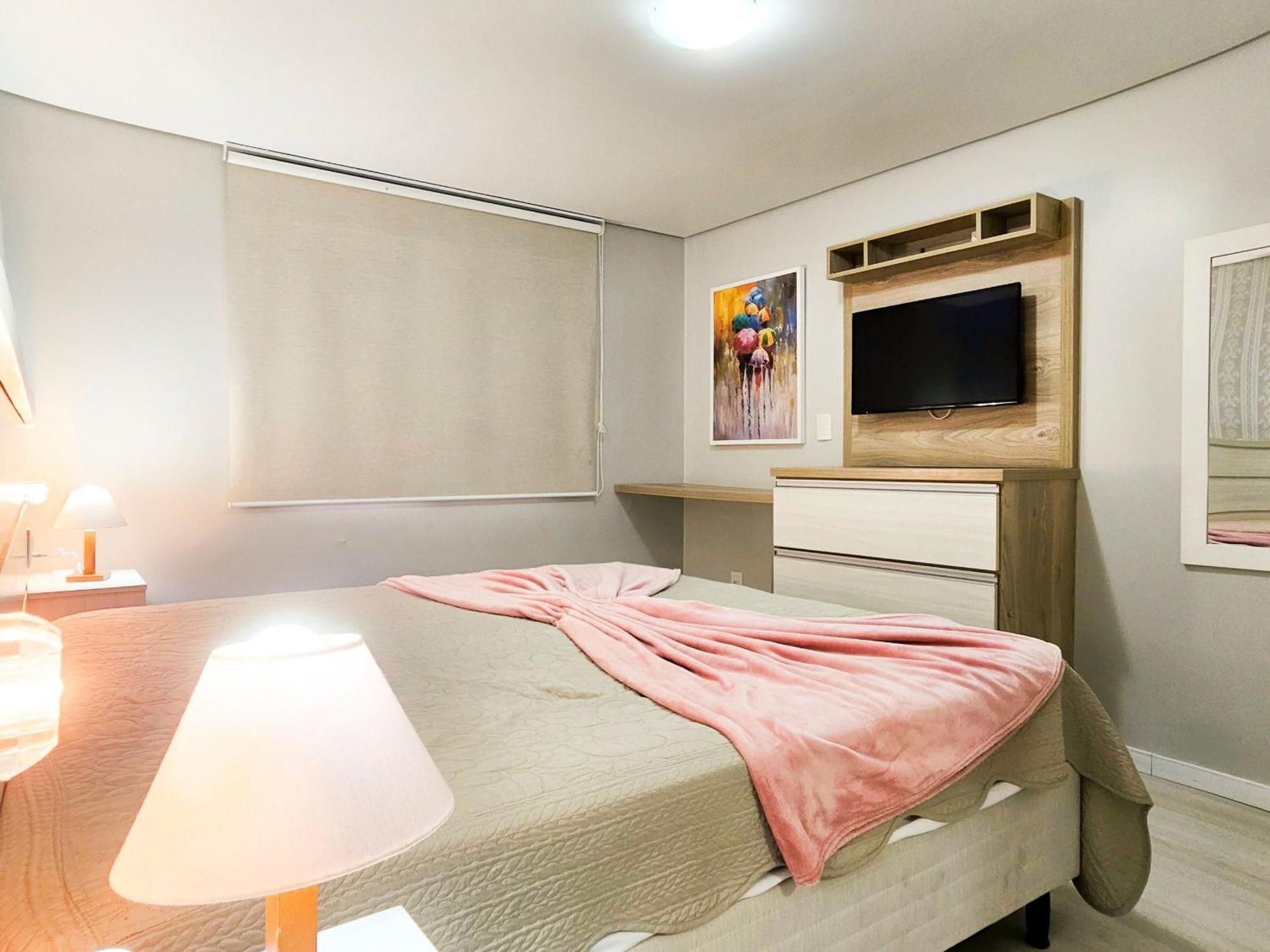 Apartment A 200m Da Rua Coberta
